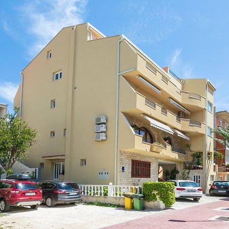 Apartments Barba Tučepi Exteriör bild