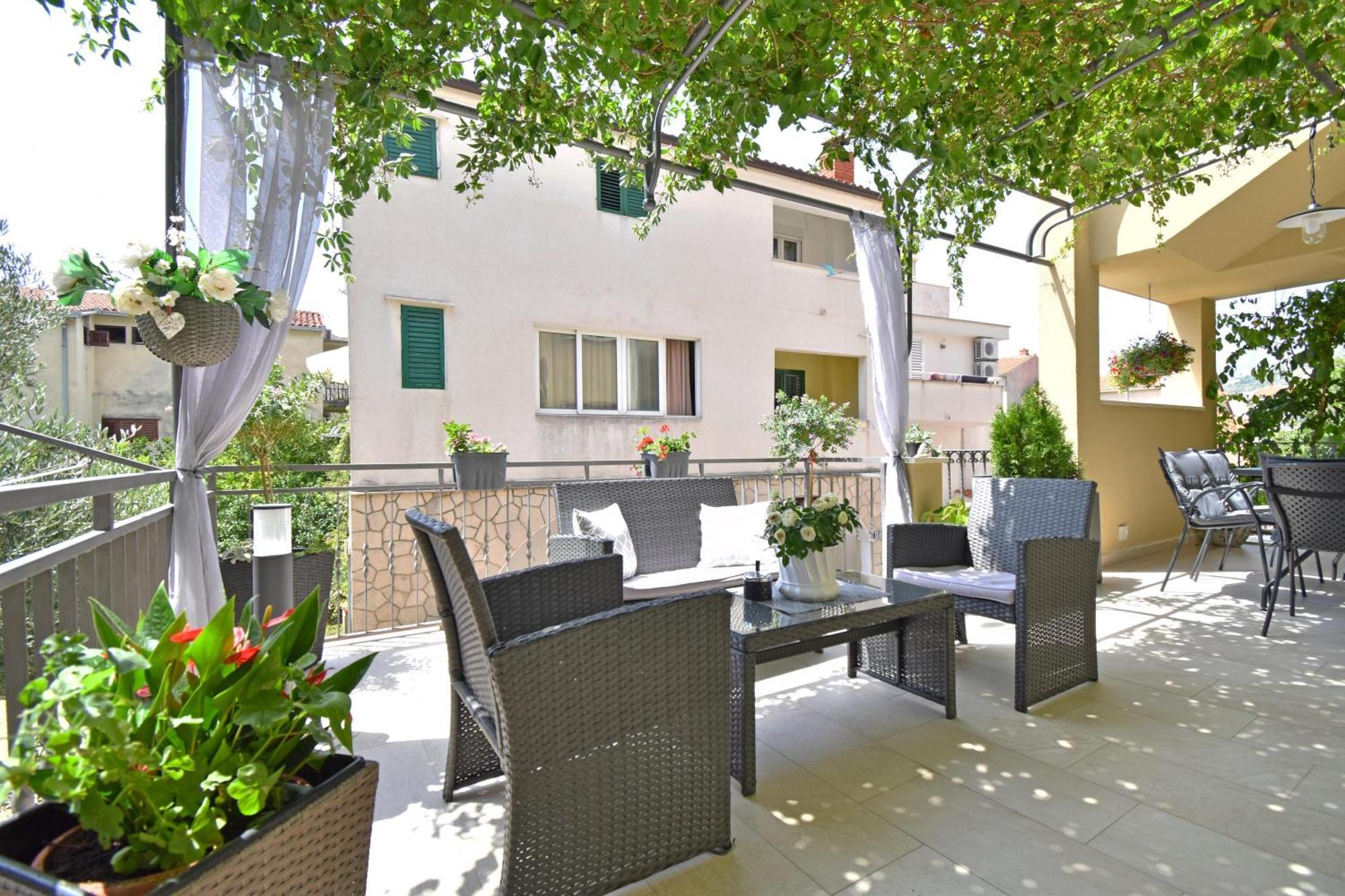 Apartments Barba Tučepi Exteriör bild